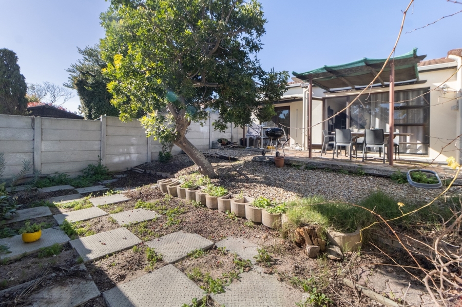 2 Bedroom Property for Sale in Tijgerhof Western Cape